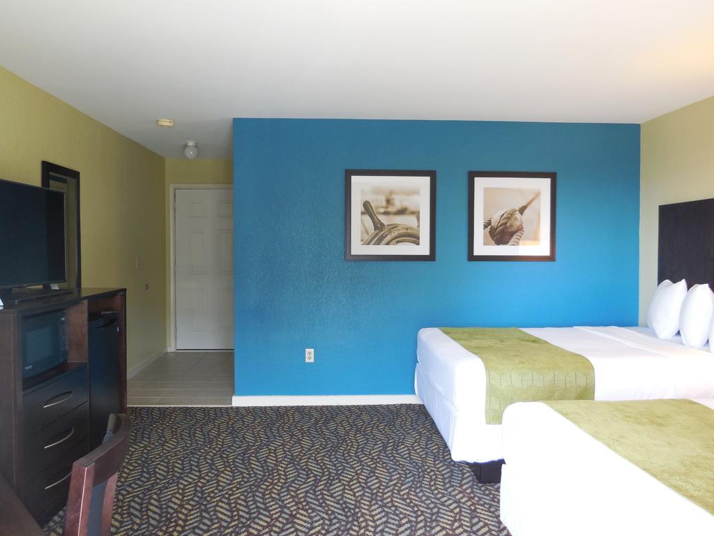 Anchor Inn Chincoteague Room photo
