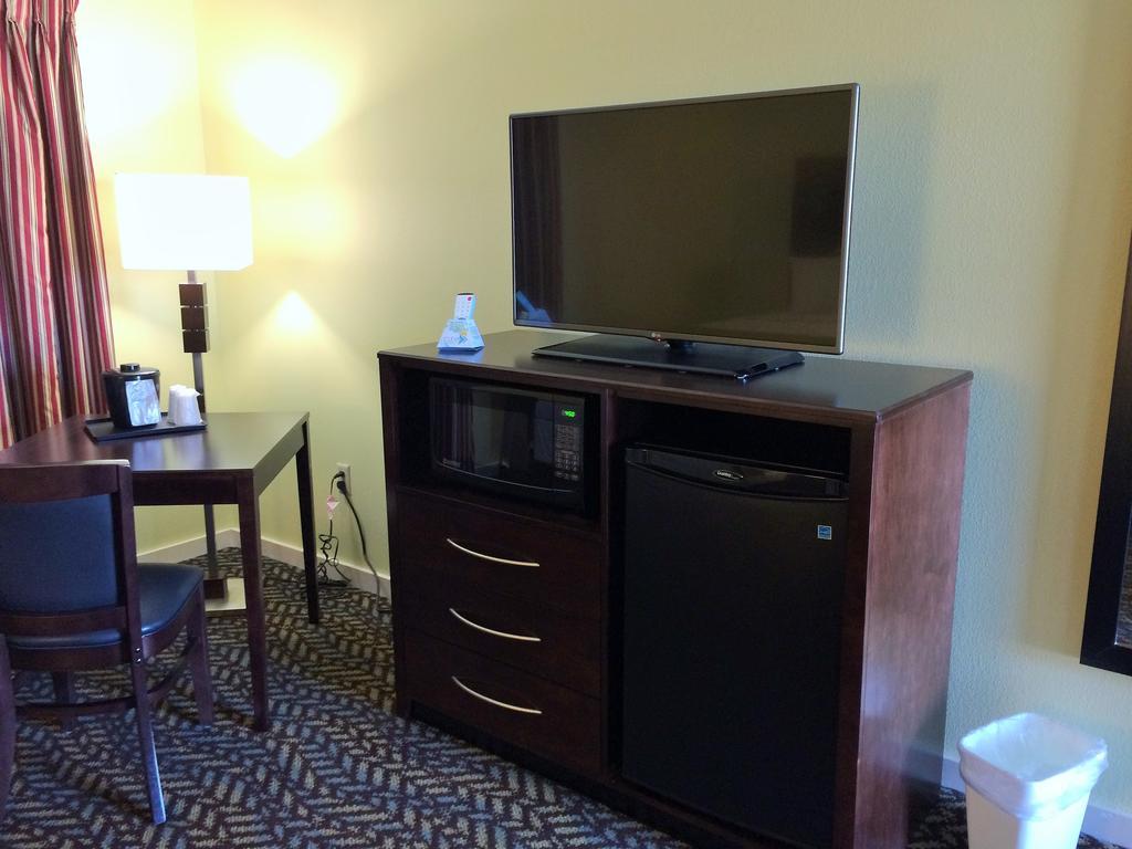 Anchor Inn Chincoteague Room photo